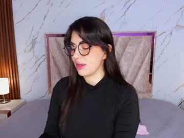 ameliie saenz